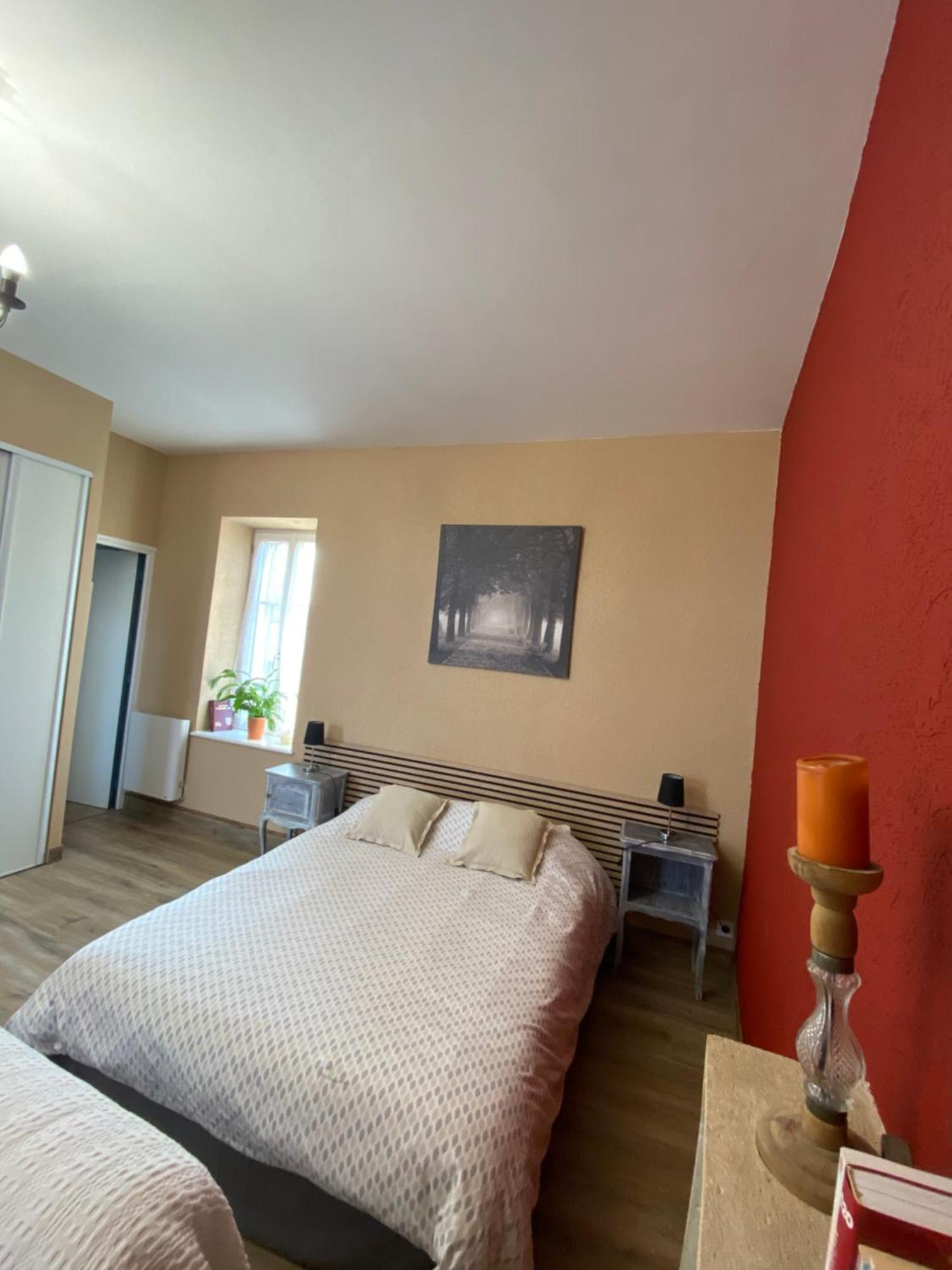 Studio Logis Les Roses Bourbon-lʼArchambault Eksteriør bilde